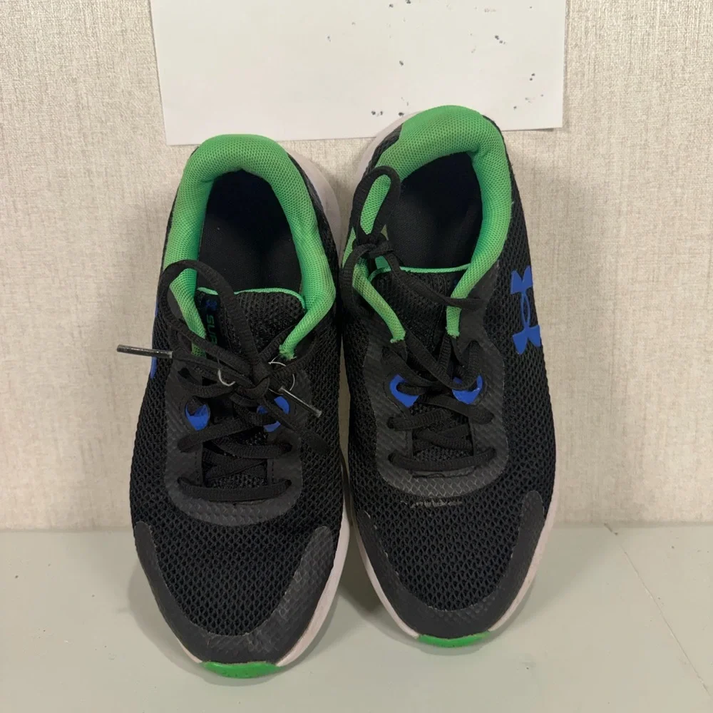 Under Armour‎ Kids Black and Blue Sneakers